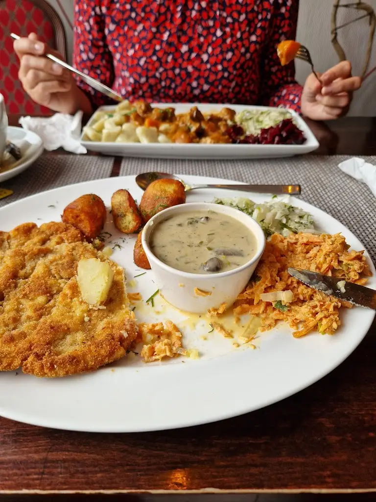 Menu_Maxim M&G Bar & Restaurant_Marchwiel_image_6