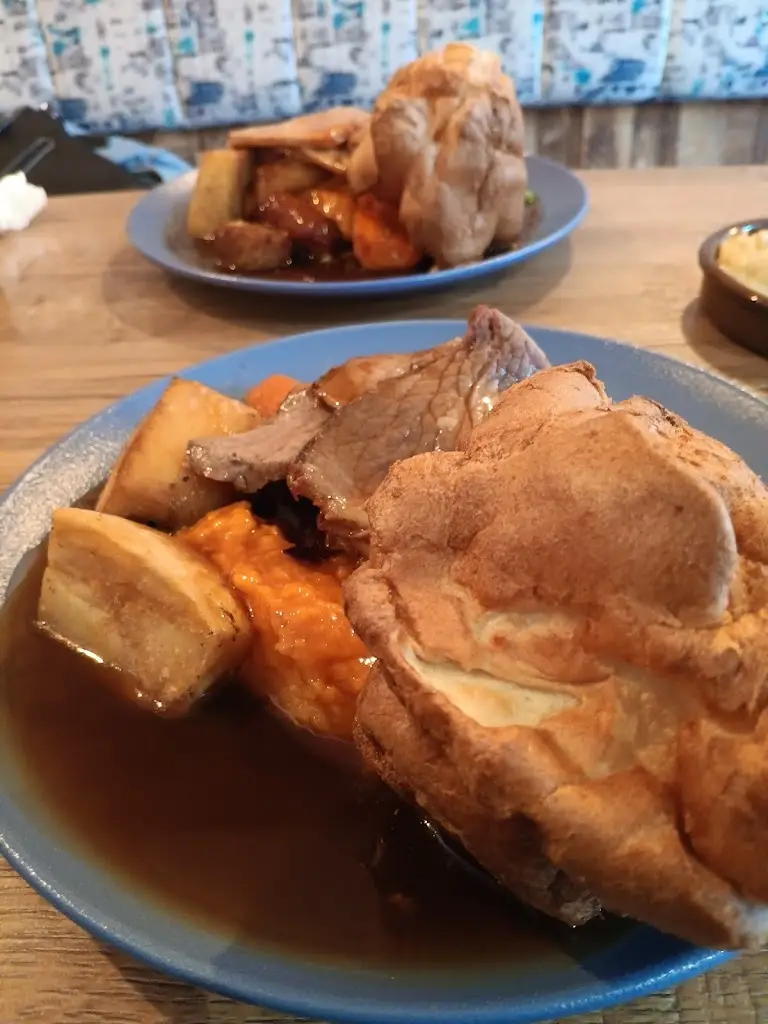 david bebb_The Fat Boar_Marchwiel_review