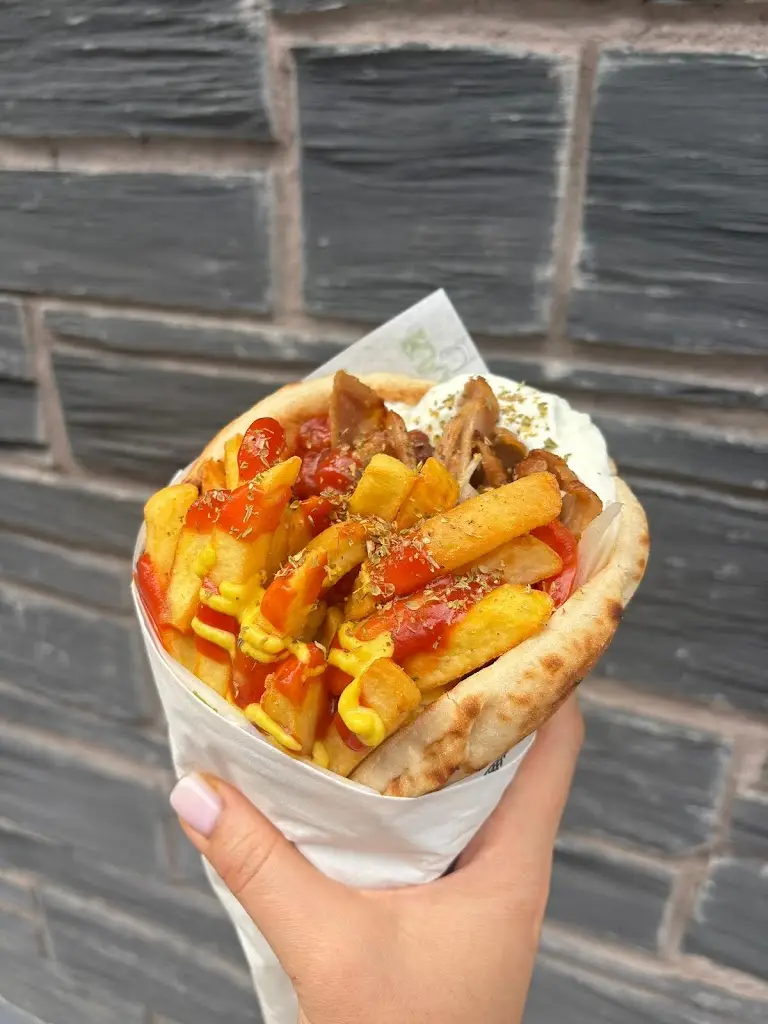 Omnea restaurant in Marchwiel