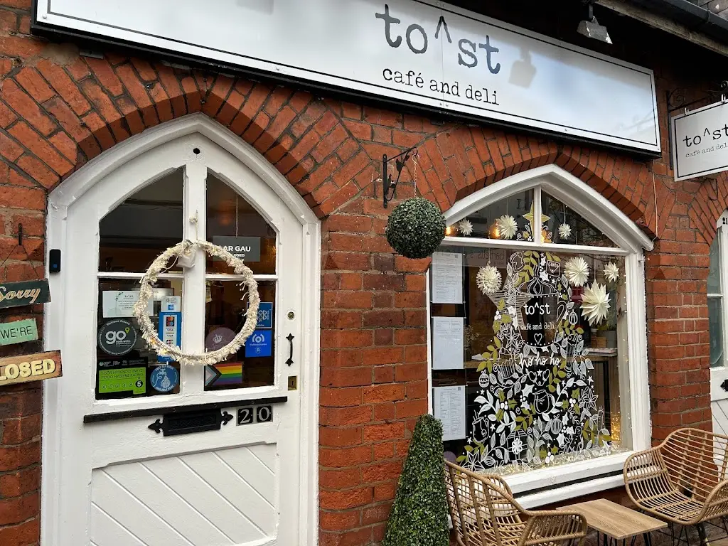 to^st (toast) cafe and deli restaurante en Marchwiel