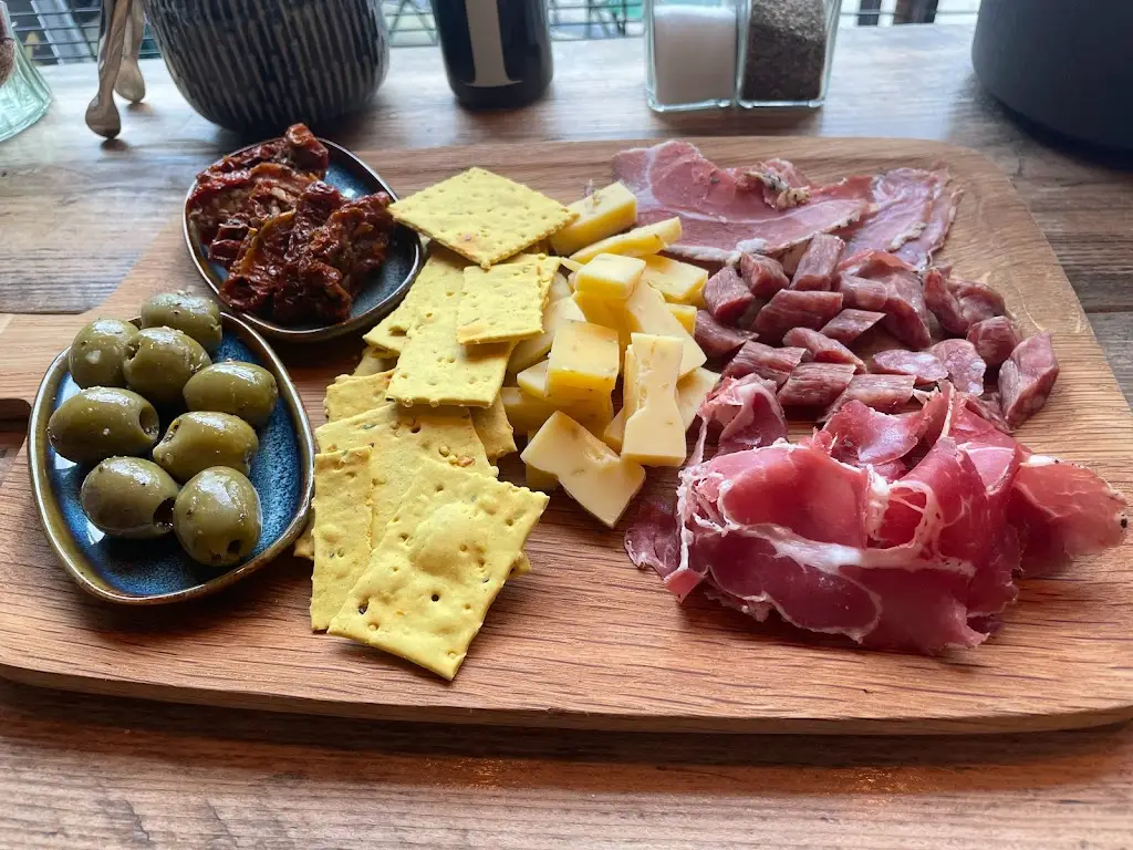 to^st  cafe and deli_Marchwiel_slider_image_2