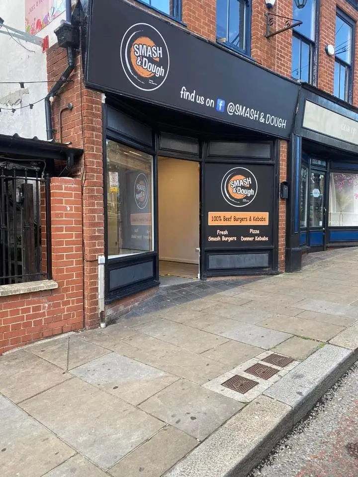 Smash & Dough restaurant in Marchwiel