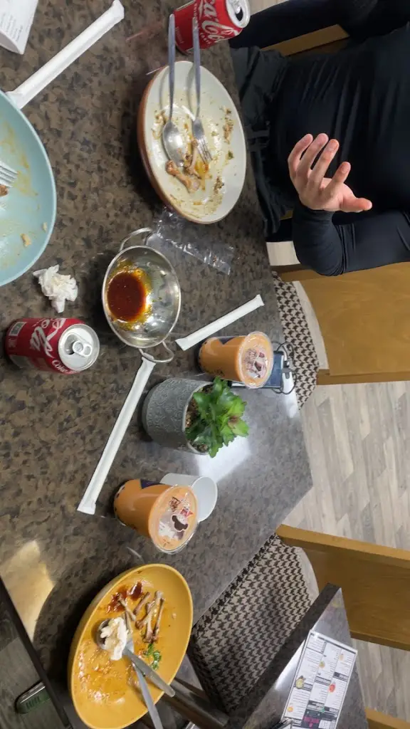 Aaron Jones_Divine Thai & Bubble Tea Shop_Marchwiel_review