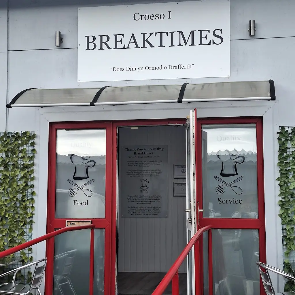 Dawn Matthews_Breaktimes_Porthmadog_review