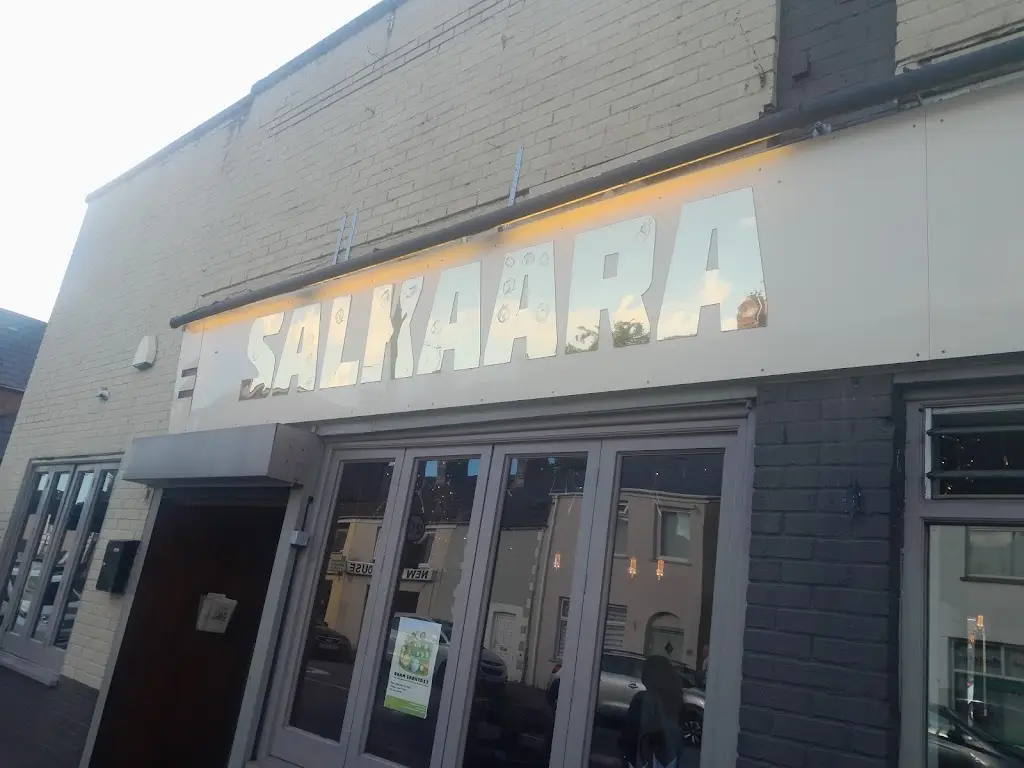 Salkaara_Radyr_slider_image_1