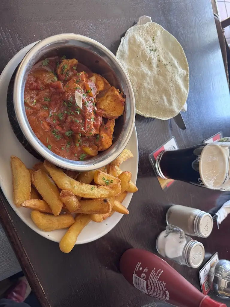 Sarah Cooper_The Unicorn_Pontypool_review