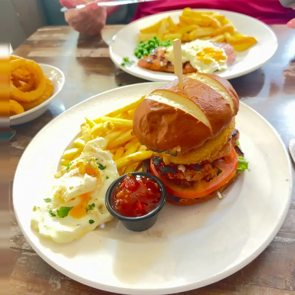 The Wain-Y-Clare_Pontypool_slider_image_2