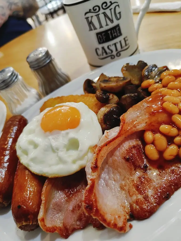 Menu_Lilly's Café_Pontycymer_image_2