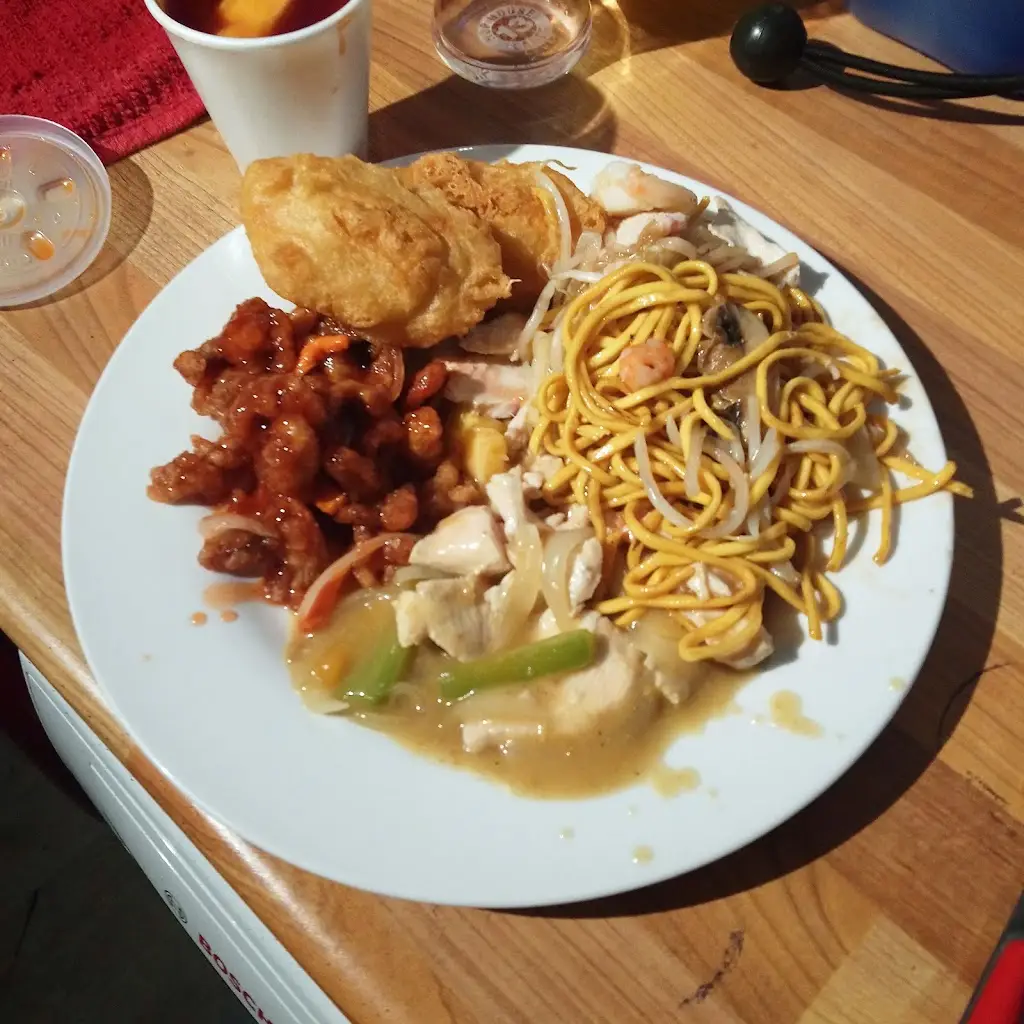 Jessica Hewitt_New Town_Pontycymer_review