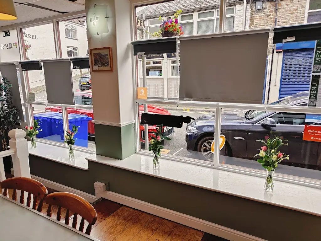 New Town restaurant in Pontycymer