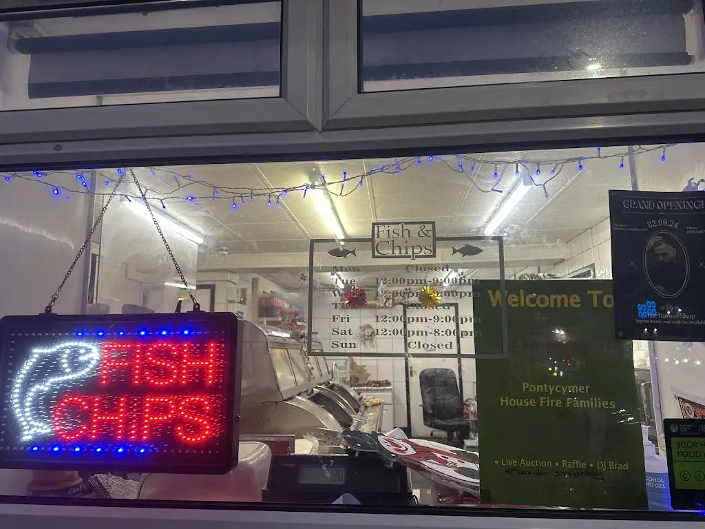 Waunbant Fish Bar_Pontycymer_slider_image_2