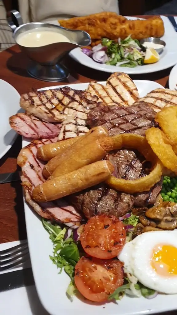 The Highwayman Inn_Rhoose_slider_image_2