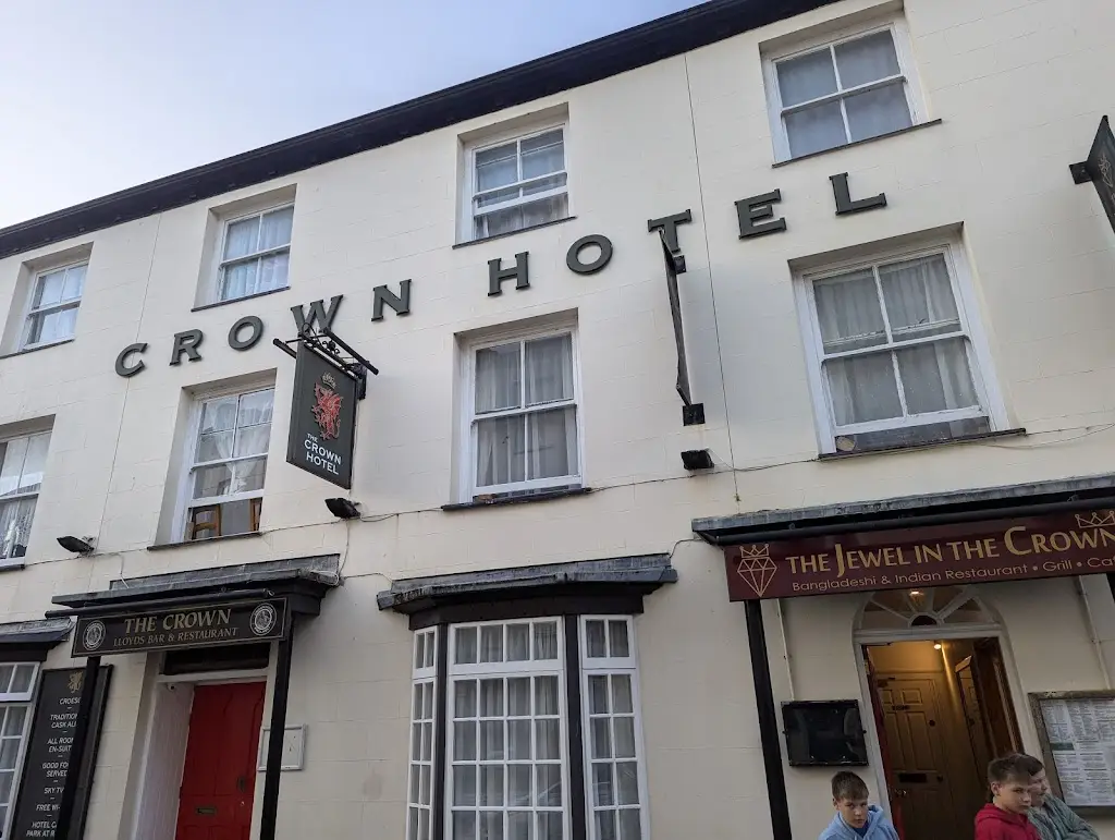 Barney Senrab_The Jewel In The Crown_Pwllheli_review