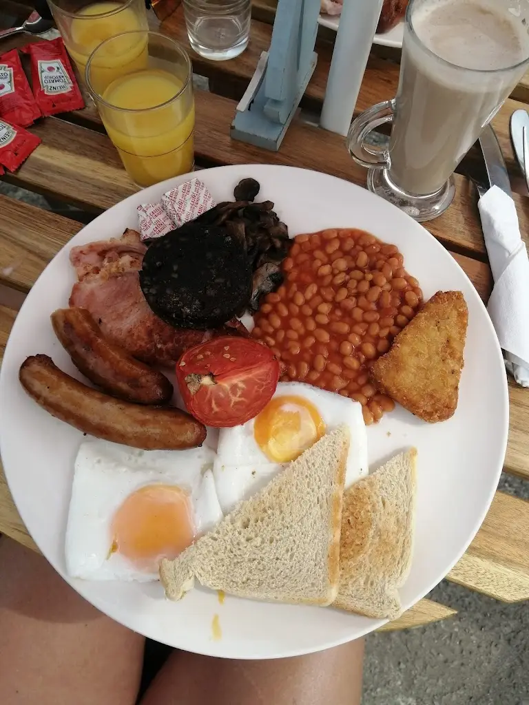 Menu_Caffi Largo_Pwllheli_image_1