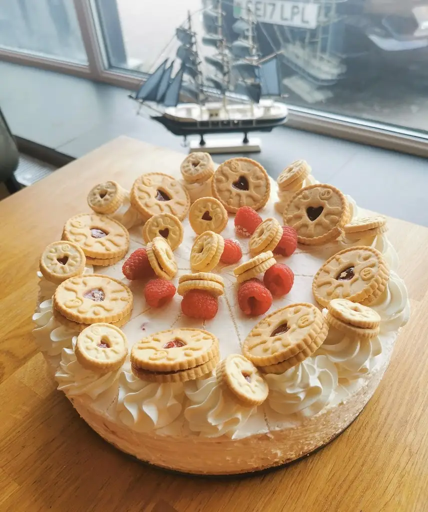 Caffi Largo_Pwllheli_slider_image_2