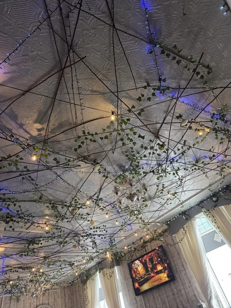 toni cowdery_The Ivor Hael Hotel_Rhondda Cynon Taf_review