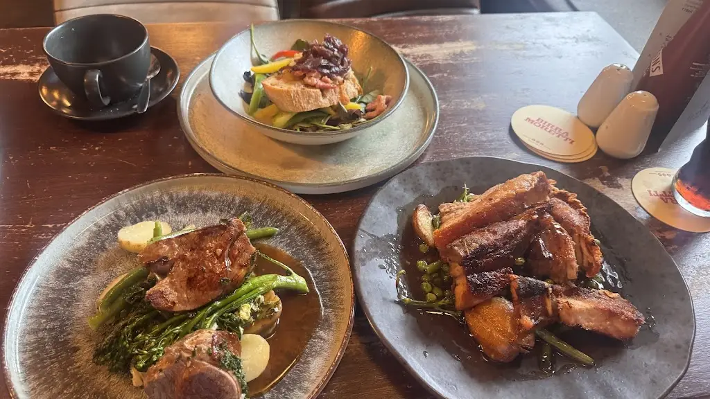 King Kong_The Crown Inn_Rhayader_review