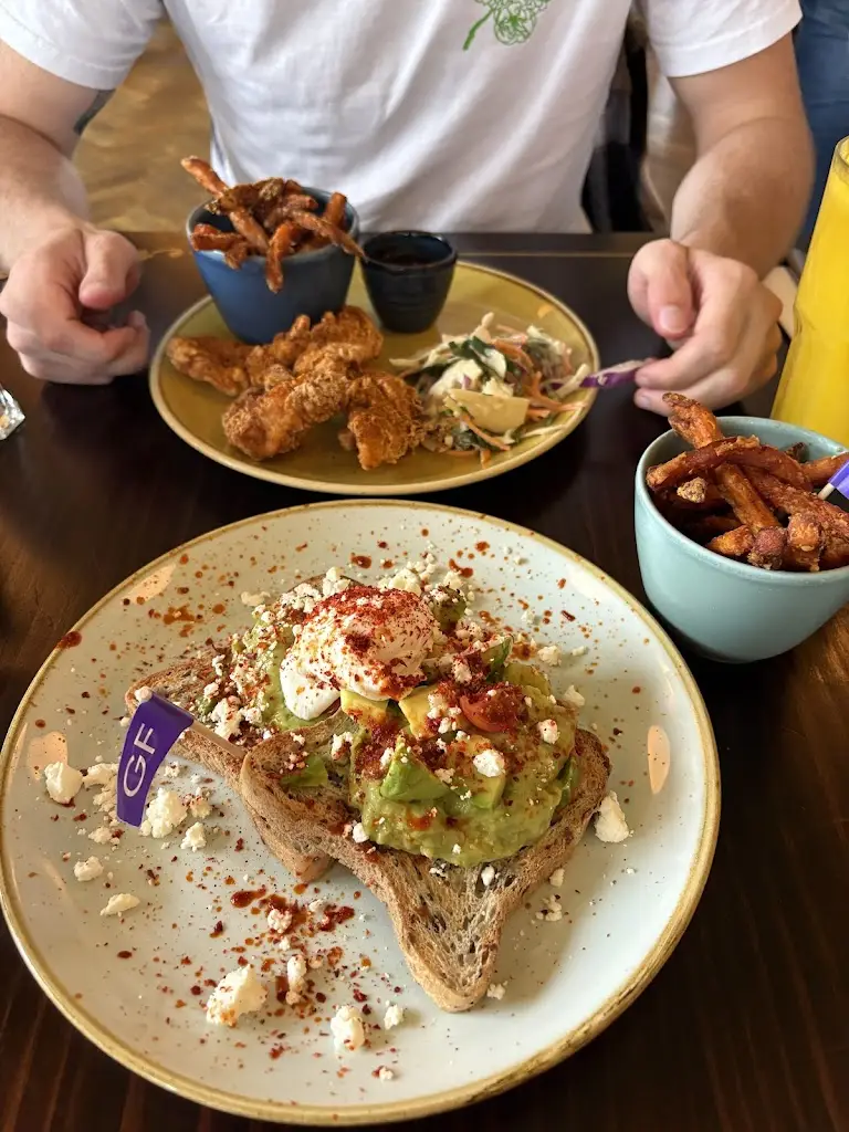 MunchWell_Athro Lounge_Penparcau_review