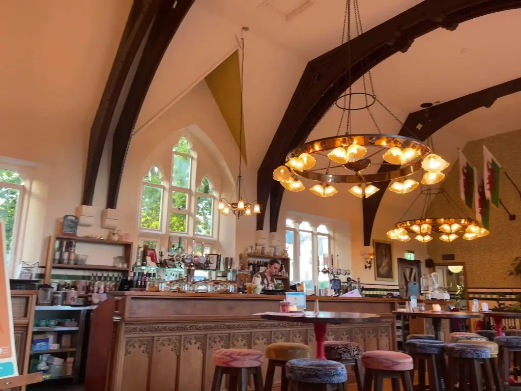 Athro Lounge_Penparcau_slider_image_2