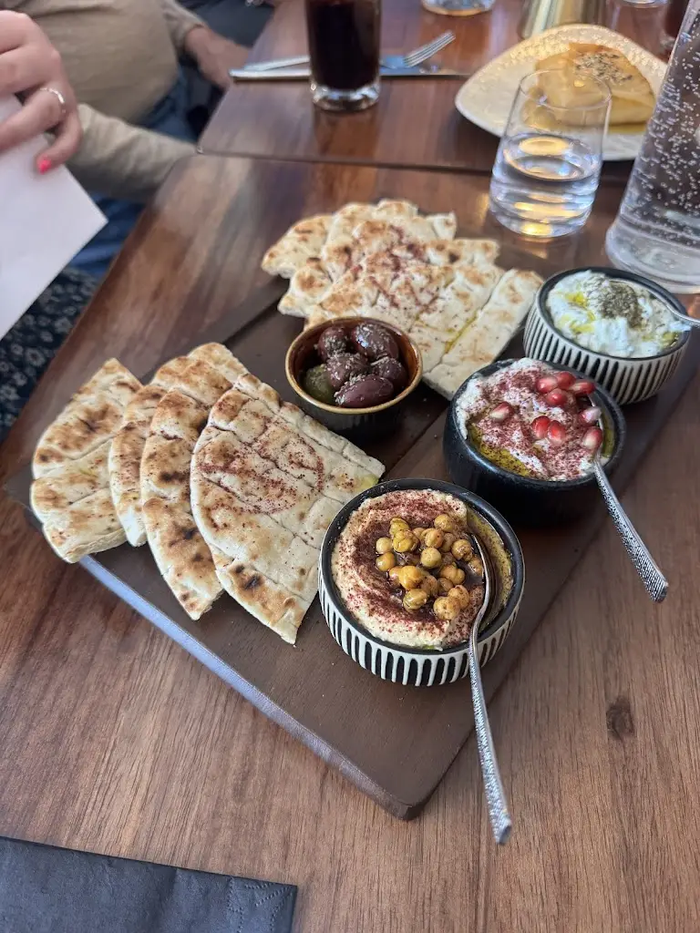 Brooke Booher_Arabic Flavour_Penparcau_review