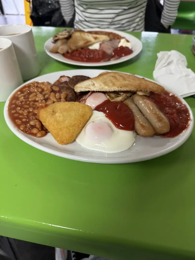 Michal Mikus_The Café_Blackley_review