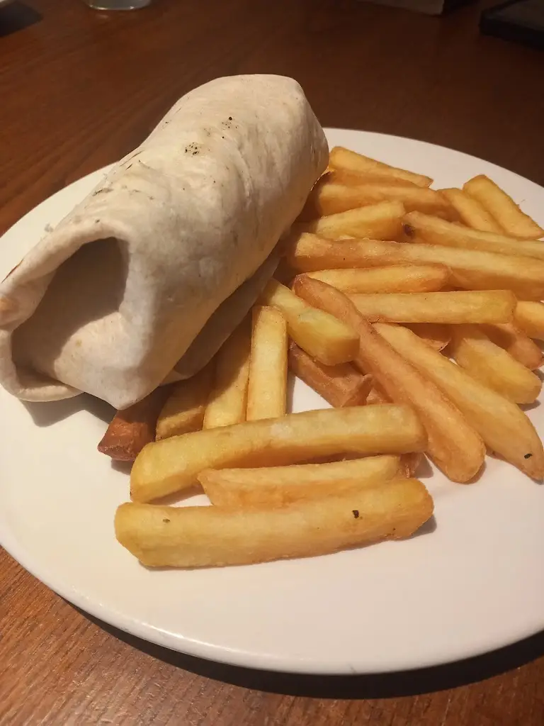 Steven Alexander Simmonds_White Horse_Penparcau_review