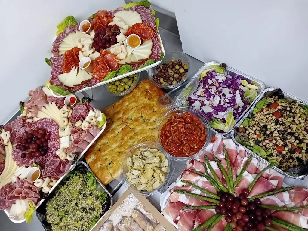 Agnelli's Italian Deli_Penparcau_slider_image_2