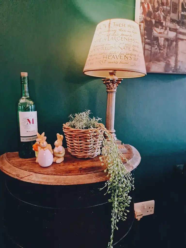 steve dub_Hot Gossip_Rhondda_review