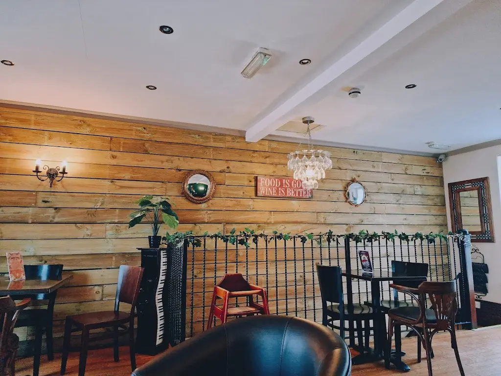 Hot Gossip_Rhondda_slider_image_3