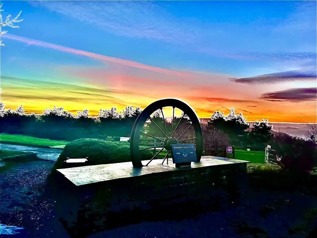 PAR 70_Rhondda_slider_image_2