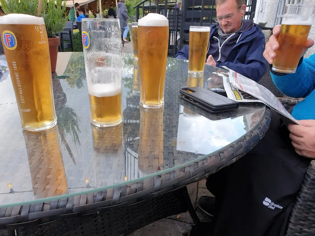 Menu_The Golden Lion_Rossett_image_5