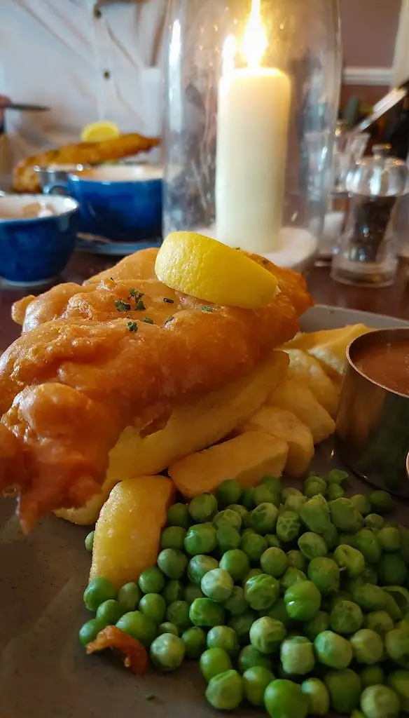 Menu_The Golden Lion_Rossett_image_6