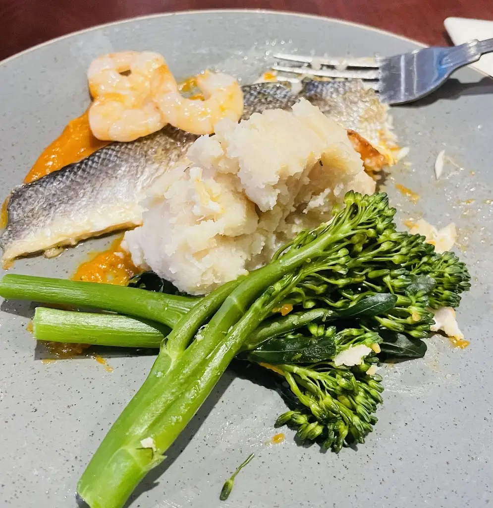 Menu_The Golden Lion_Rossett_image_9