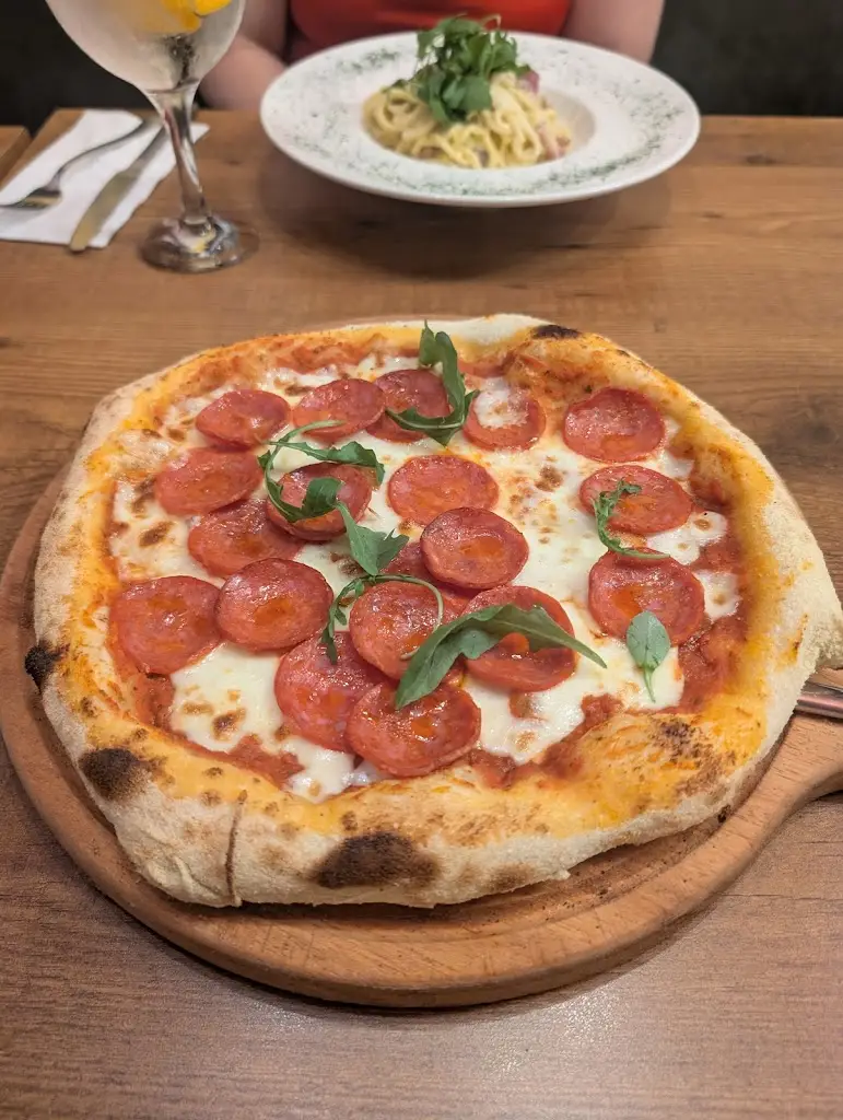 Ryan Evans_Fouzi’s Cafe Bar Pizzeria _Rossett_review