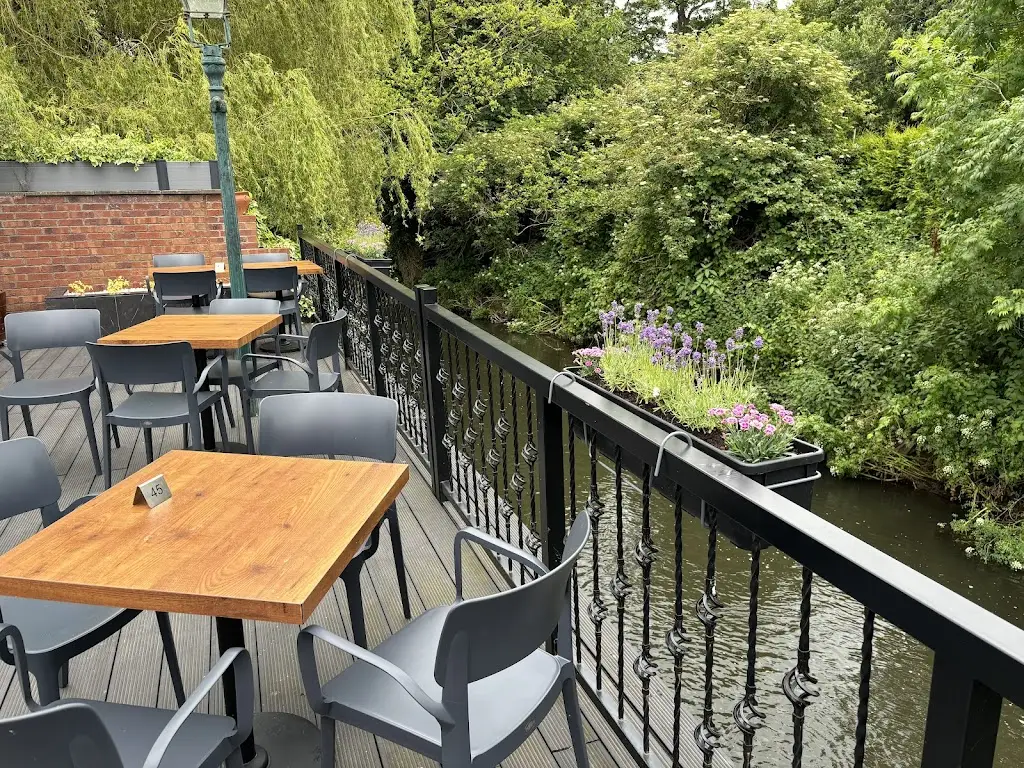 Nicola Laurie_Fouzi’s Cafe Bar Pizzeria _Rossett_review