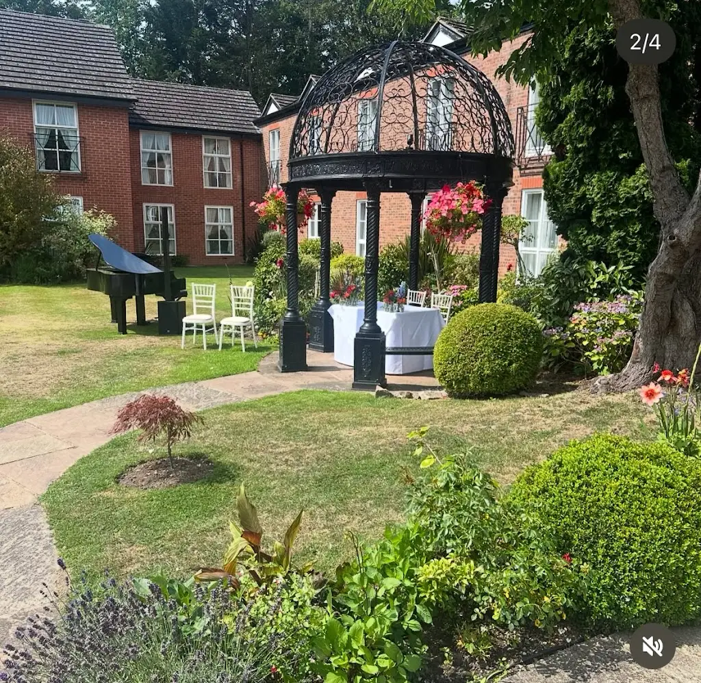 Llio Alun_Rossett Hall Hotel_Rossett_review