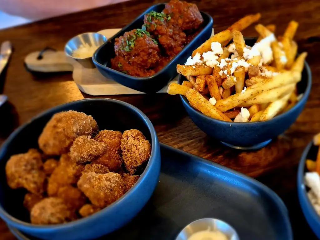 Blue Olive Rhosneigr_Rhosneigr_slider_image_2