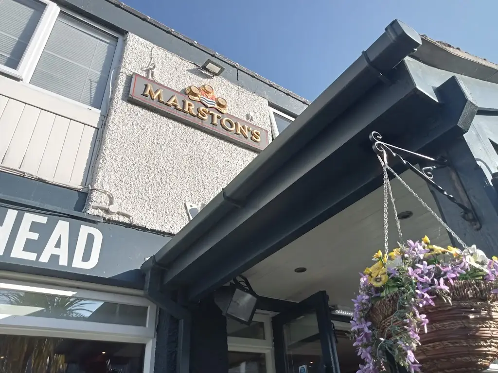 Graham Hertz_Kings Head_Rhuddlan_review