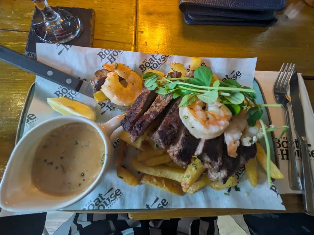 King Noctis_The BoatHouse_Saundersfoot_review