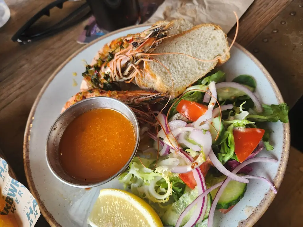 Matthew Powell_HARBWR Bar & Kitchen_Saundersfoot_recensione