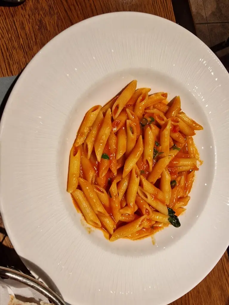 Varsha Visavadia_Fantozzi Restaurant Southgate_Southgate_Bewertung