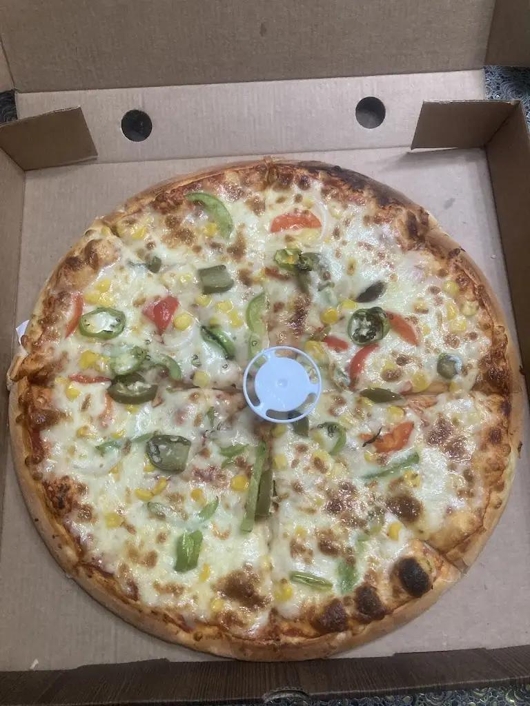 Saqib Maqsood_Crispy & Co_Blackley_reseña