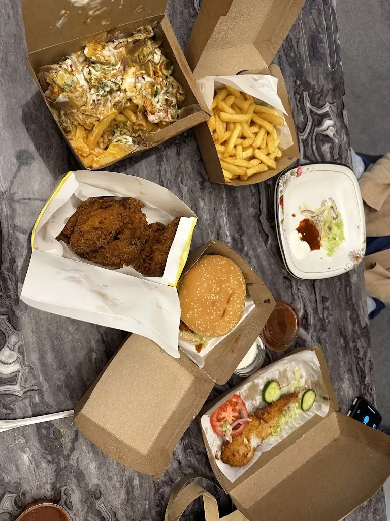 Fida Hussain_Crispy & Co_Blackley_reseña