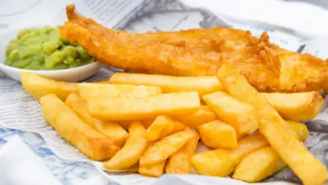 Neil's Fish & Chips_Saint Clears_slider_image_3