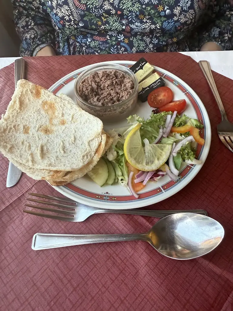 Tony Bates _Rossini's Italian Restaurant_Rhyl_review