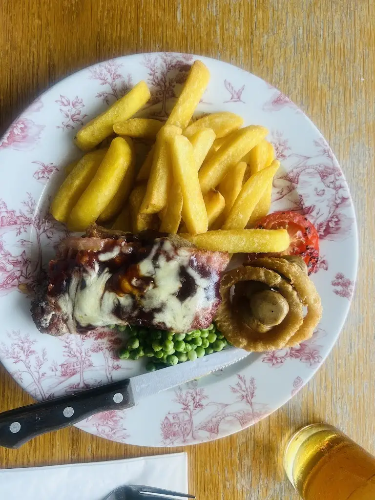 Theodora_Ffordd Derwen_Rhyl_review