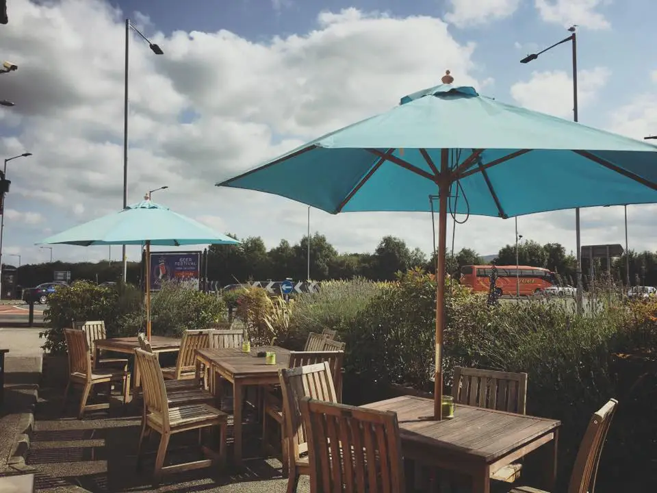 Ffordd Derwen_Rhyl_slider_image_1