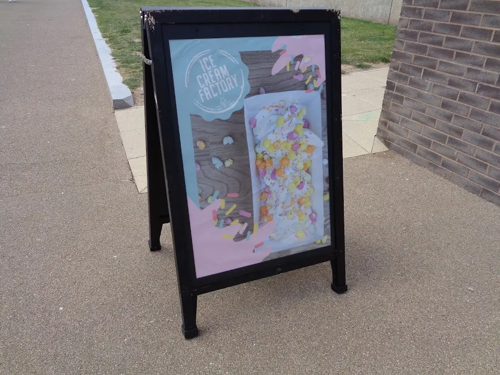 The Rainforest Diner & Terrace Bar_Rhyl_slider_image_2