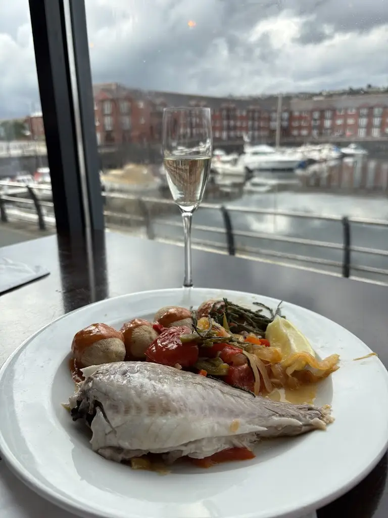 Mariia Khomyshak_El Pescador Restaurant & Bar_Swansea_review