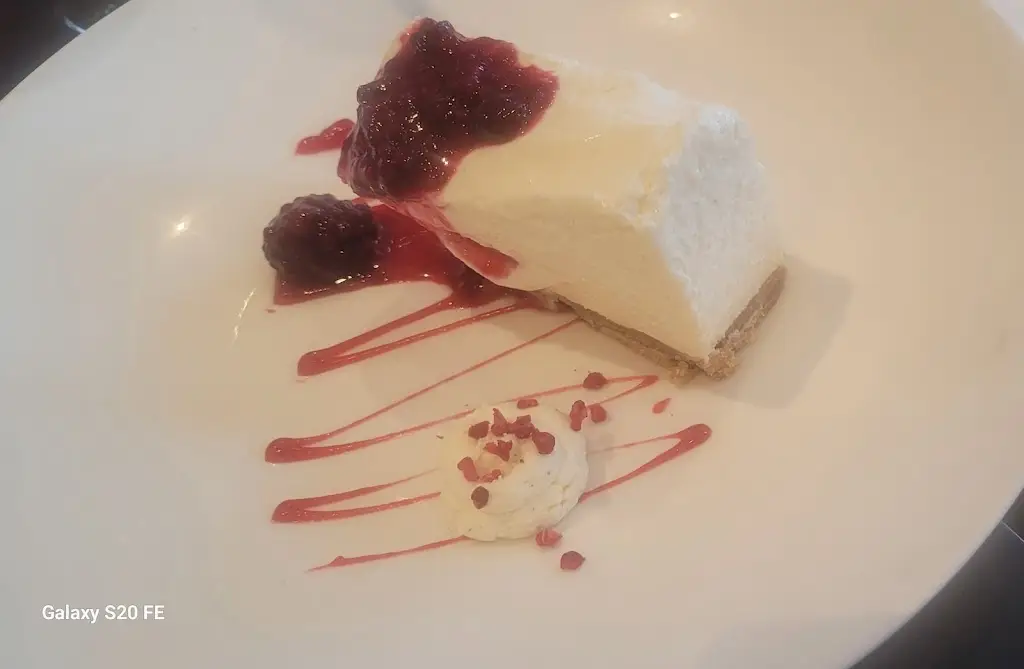 Dana Maskell_The River House_Swansea_review